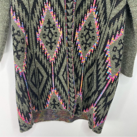 Creation •M• long hooded Aztec colorful wool blend single button cardigan - Picture 3 of 10
